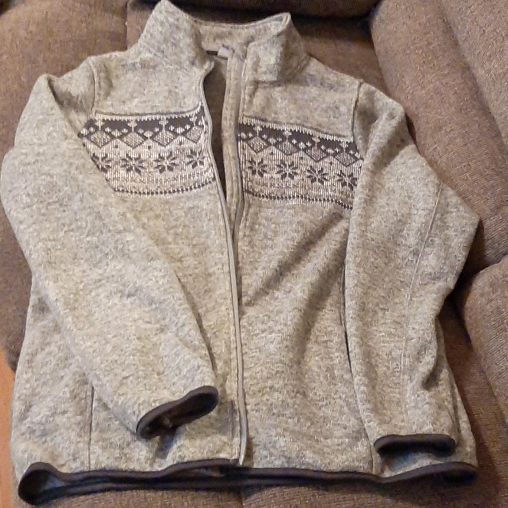 Jacket fits like a large